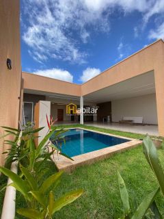 Casa Para Vender com 3 quartos sendo 1 suíte e demi-suites no bairro Portal Ipe em Rio Branco- Acre