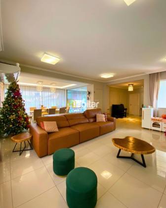 Casa Mobiliada Para Alugar com 4 suítes no bairro Vitoria em Rio Branco