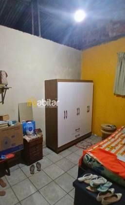 Vendo casa com ponto comercial no bairro ivete vargas