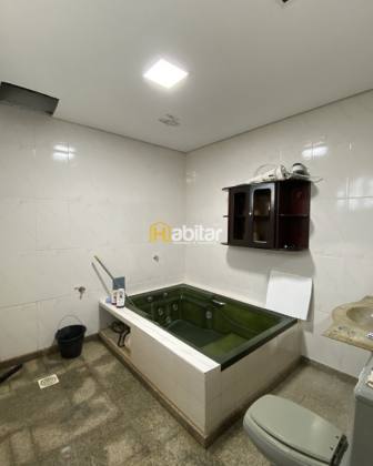 Casa Para Alugar com 5 quartos sendo 2 suítes no bairro Bosque em Rio Branco Acre