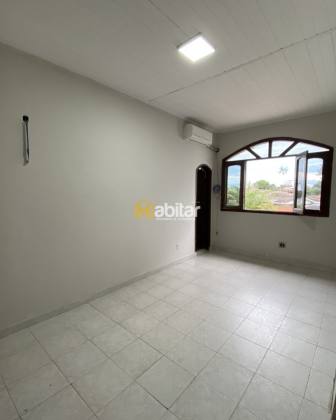 Casa Para Alugar com 5 quartos sendo 2 suítes no bairro Bosque em Rio Branco Acre