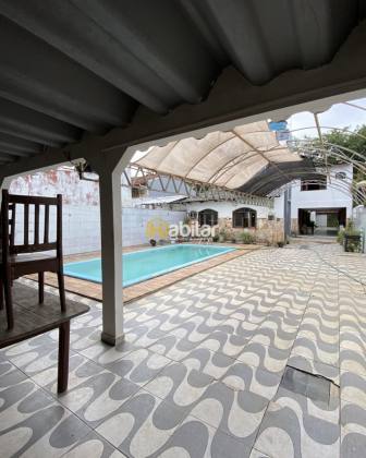 Casa Para Alugar com 5 quartos sendo 2 suítes no bairro Bosque em Rio Branco Acre