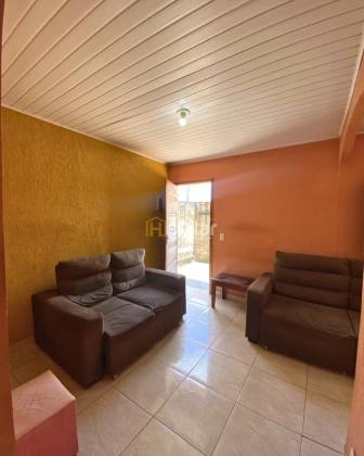 Casa Para Vender Mobiliada com 3 quartos sendo 2 suítes no bairro Loteamento Jardim São Francisco em Rio Branco