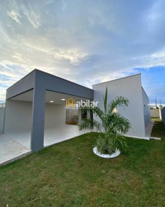 Casa Com Entrada Parcelada Para Vender com 3 quartos sendo 1 suítes no bairro Portal Ipe em Rio Branco
