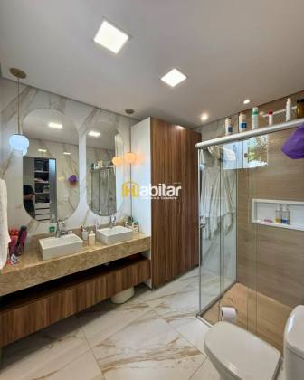 Casa Para Alugar com 4 quartos sendo 3 suítes no bairro Isaura Parente em Rio Branco Acre