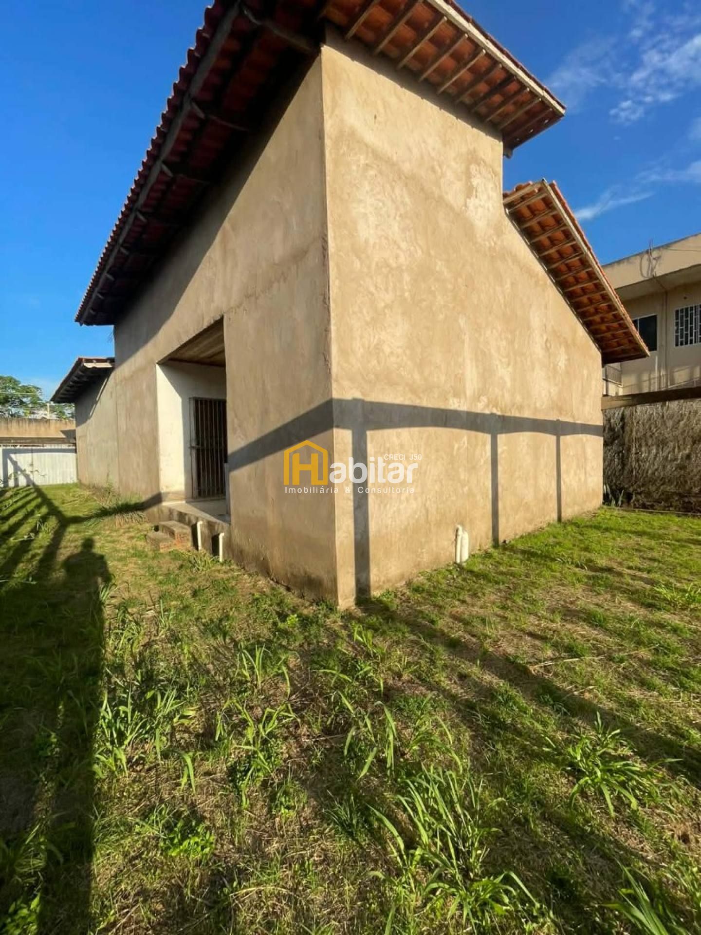 Casa Para Vender com 3 quartos  sendo 1 suítes no bairro Loteamento dos Engenheiros em Rio Branco