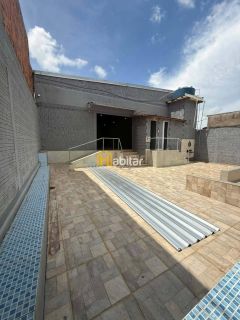 Galpao Comercial com Piscina Para Vender no bairro Conjunto Ouricurí em Rio Branco