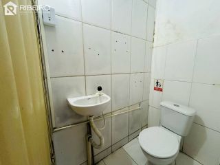 CASA COMERCIAL NA BARRA DOS COQUEIROS