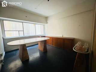Sala no Oviedo Teixeira