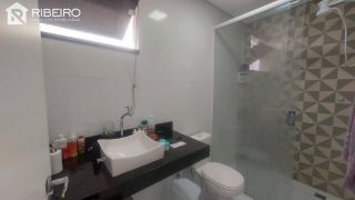 Casa à Venda no Bairro COROA DO MEIO