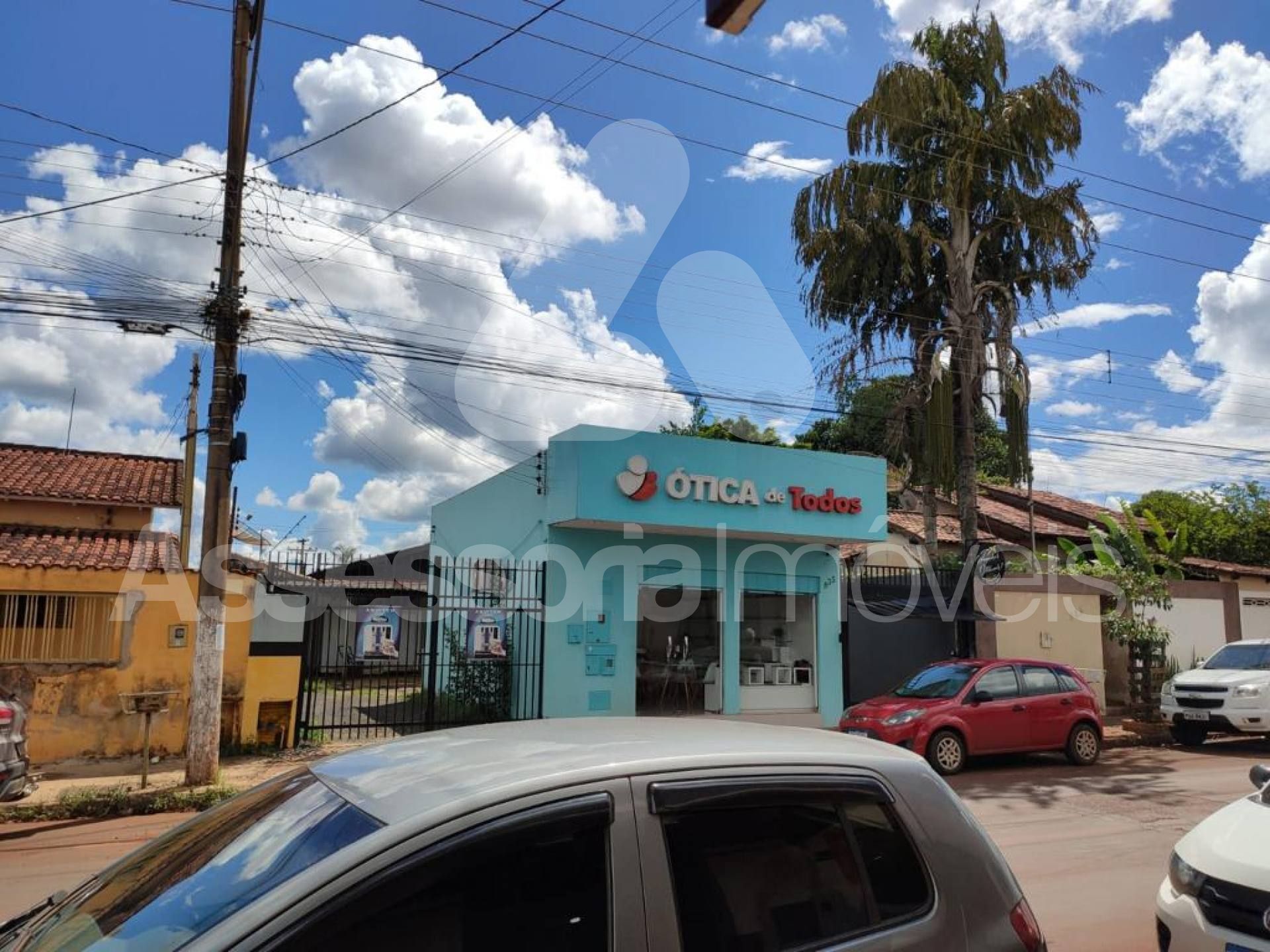 IMÓVEL COMERCIAL E RESIDENCIAL - 830 MIL