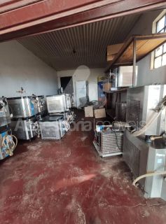 IMÓVEL COMERCIAL E RESIDENCIAL - 830 MIL