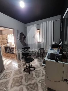 IMÓVEL COMERCIAL E RESIDENCIAL - 830 MIL