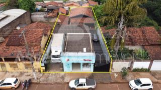 IMÓVEL COMERCIAL E RESIDENCIAL - 830 MIL