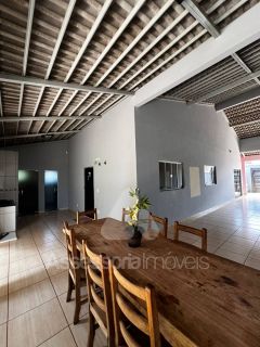CASA Á VENDA