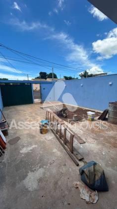 Casa à Venda – Bairro Paranaíba  ?️