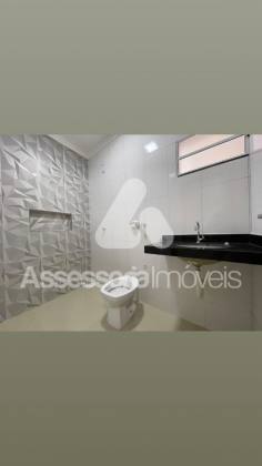 Casa Moderna com Acabamento Premium Localizada no Bairro Nossa Senhora da Saúde