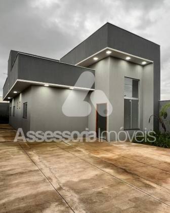 Casa Moderna e fechada imponente!?
