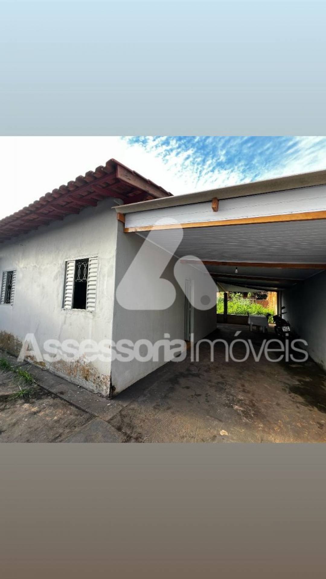 SEU FUTURO LAR ESTÁ À SUA ESPERA!  Descubra o conforto e a praticidade deste incrível imóvel, localizado no Bairro Norma Gibalde, pronto para acolher a sua família!