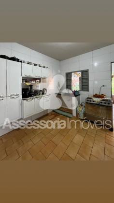SEU FUTURO LAR ESTÁ À SUA ESPERA!  Descubra o conforto e a praticidade deste incrível imóvel, localizado no Bairro Norma Gibalde, pronto para acolher a sua família!