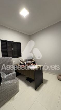Casa à venda no Setor Jardim Leonora– R$ 820.000  Localizada em uma excelente região, esta casa oferece conforto, modernidade e uma área de lazer completa para desfrutar de momentos inesquecíveis.