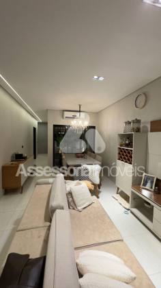 Casa à venda no Setor Jardim Leonora– R$ 820.000  Localizada em uma excelente região, esta casa oferece conforto, modernidade e uma área de lazer completa para desfrutar de momentos inesquecíveis.