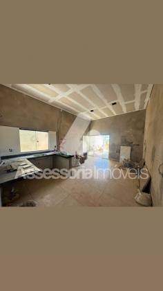 Casa em fase final de construção à venda no bairro Santa Rita