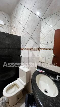 Vendo essa casa há 100 metros da Av do Fórum Bairro São Judas