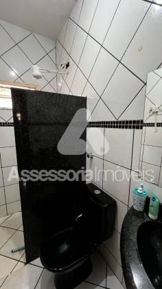Vendo essa casa há 100 metros da Av do Fórum Bairro São Judas