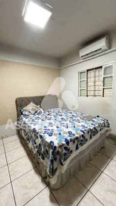 Vendo essa casa há 100 metros da Av do Fórum Bairro São Judas