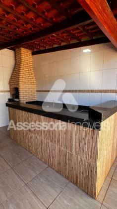 Vendo casa completa com excelente localização! A 200 m do supermercado Skinão.
