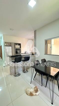 Casa à Venda – Jardim Bandeirantes