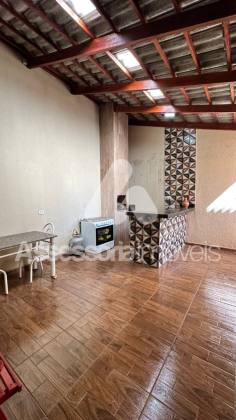 Casa à Venda – Jardim Bandeirantes