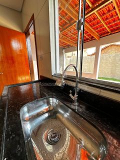 CASA Á VENDA NOVO HORIZONTE