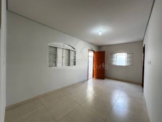 CASA Á VENDA NOVO HORIZONTE