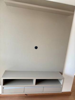 APARTAMENTO SEMI-MOBILIADO