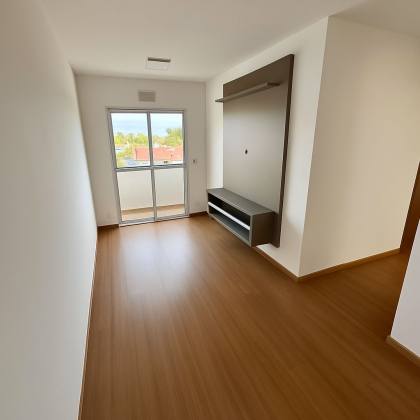 APARTAMENTO SEMI-MOBILIADO