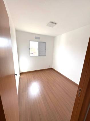 APARTAMENTO SEMI-MOBILIADO