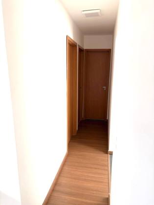 APARTAMENTO SEMI-MOBILIADO