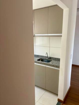 APARTAMENTO SEMI-MOBILIADO