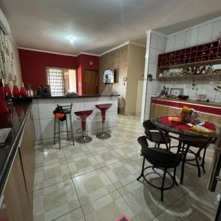 Casa à Venda - Vila Vitória