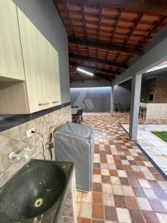 Vendo essa Casa de esquina!