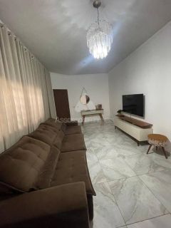 Vendo essa Casa de esquina!