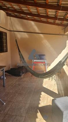 Ponto Comercial com Casa nos Fundos