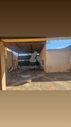 Ponto Comercial com Casa nos Fundos