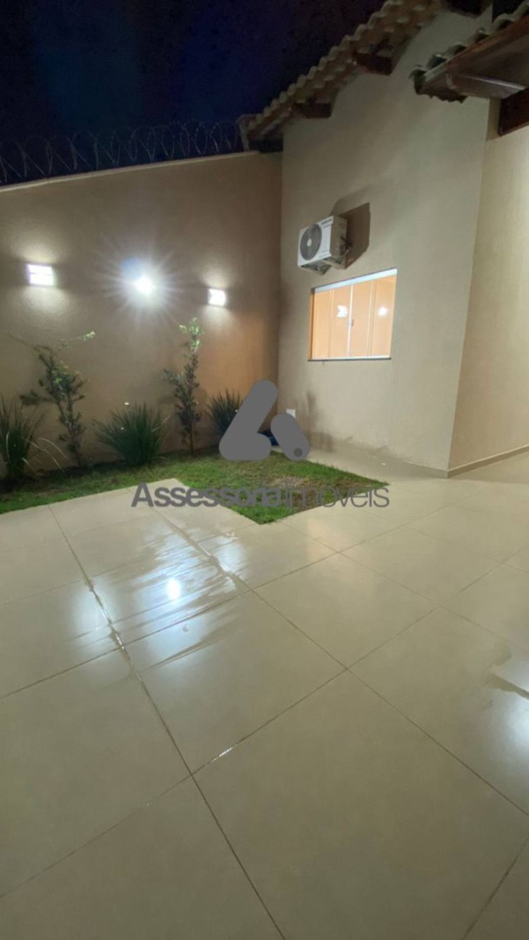 Casa Para Vender com 3 quartos 1 suítes no bairro JARDIM BANDEIRANTES