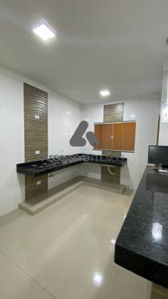 Casa Para Vender com 3 quartos 1 suítes no bairro JARDIM BANDEIRANTES