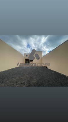 Casa Para Vender com 3 quartos 1 suítes