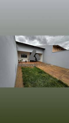 Casa Para Vender com 3 quartos 1 suítes no bairro PARANAÍBA