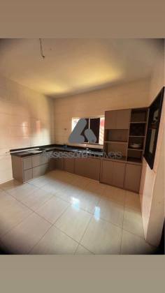 Casa Para Alugar com 3 quartos 1 suítes no bairro ALTO TRINDADE